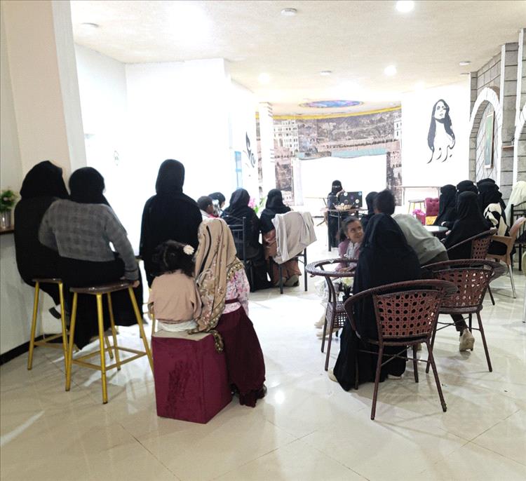 أمسية توعوية حول الحماية الرقمية للنساء بتنظيم مؤسسة فور هير للتنمية والسلام ومبادرة صحصح