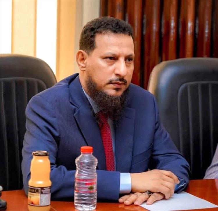 بلال غلام: سترحلون وستبقى عدن… رسالة سياسية حادة إلى محافظ عدن