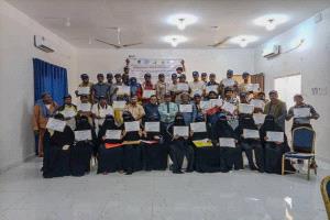 اختتام الدورة التدريبية حول بناء قدرات المزارعين العاملين بالمشاتل الزراعية في سقطرى