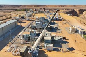 الخنبشي يشيد بدور شركة المسيلة لاستكشاف وإنتاج البترول في تعزيز كهرباء حضرموت ومناقشة توسعة شبكات النقل