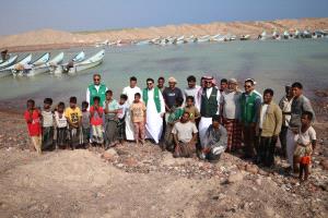 البرنامج السعودي يعيد تأهيل "خيصة" الصيادين في سقطرى