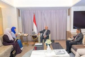 عضو مجلس القيادة طارق صالح يلتقي وزيرتي الشؤون القانونية وشؤون المرأة