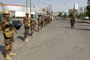 استنفار حوثي لمواجهة الموظفين المطالبين بصرف الرواتب