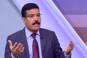 محمد جميح: كانوا يسمّونها “حكومة الفنادق”… فلما عادت للميدان ذهبوا هم للفنادق ليحرّضوا ضدها!