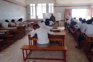 مكتب التربية والتعليم بمديرية رضوم يتفقد سير انتظام الدراسة في مدرسة رضوم للتعليم الأساسي