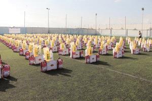 تدشين مشروع توزيع السلال الغذائية للأسر الأشد احتياجاً بمدينة المكلا