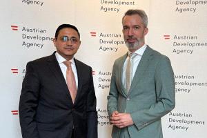 السفير شجاع الدين يبحث مع مدير الوكالة النمساوية تعزيز التعاون التنموي