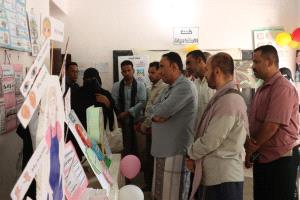 مدير تربية دوعن يفتتح المعرض العلمي بمجمع صلاح الدين ببضه فرع البنات