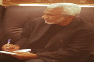 الصحفي فهد التركي .. يوجه رسالة لمحافظ عدن بضرورة شفافية الخطاب الإعلامي