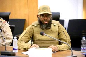 السيرة الذاتية للواء فهد سالم بامؤمن قائد المنطقة العسكرية الأولى الجديد