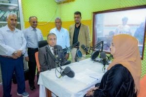 كأول إذاعة تعليمية أكاديمية في الوطن.. جامعة عدن تدشن البث المباشر لإذاعة «صوت الجامعة»