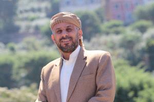 بليغ التميمي القيادي بالثورة الشبابية يتحدث:تعز بين الجوع والمفرقعات… صرخات الفقراء تطغى على احتفالات فبراير