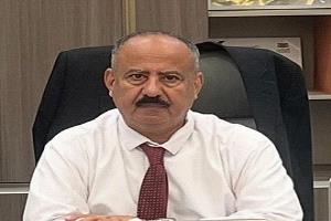 وزير النقل محسن حيدرة العمري يعلن انتهاء أزمة تكدس المعتمرين اليمنيين في منفذ الوديعة