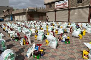اتحاد الجمعيات الخيرية يواصل توزع سلال غذائية ويستهدف محافظتي لحج وأبين