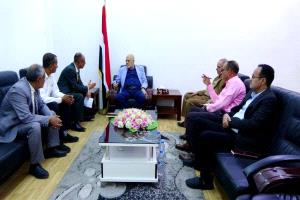 محافظ تعز ويوجّه بتوفير مقر لفرع نقابة الصحفيين اليمنيين بالمحافظة