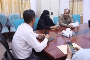 العمودي يلتقي بلجنة وزارة الصحة لتقييم عمل الأطباء والكادر الأجنبي بالمستشفيات الحكومية