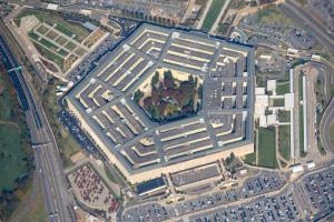 البنتاغون يعزز الدفاعات الجوية في المنطقة تحسبًا لأي تصعيد مع إيران