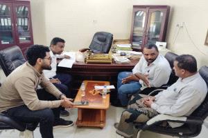 وكيل نيابة الصناعة والتجارة يلتقي مدير مكتب الصناعة والتجارة بساحل حضرموت لبحث تعزيز التنسيق المشترك