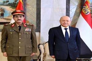 كاتب سياسي: يمين العقيلي عهد شرف لتحرير صنعاء واستعادة الدولة لا مجرد بروتوكول