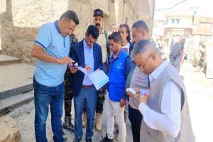 مدير عام «القاهرة» يسلّم موقع مشروع إعادة تأهيل شبكة مياه جزء من حي الجمهوري