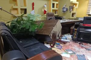 قناة الجزيرة: غضب واسع بعد اقتحام مقر صحيفة في عدن