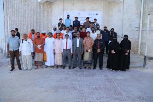 نائبا رئيس جامعة المهرة يدشنان حملة بعنوان "نحو مجتمع صديق للبيئة"