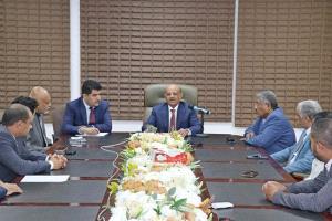 محافظ البنك المركزي: استقرار سعر الصرف أولوية… ونفي قاطع لأي تحريك للعملة