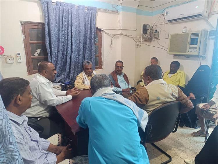 مدير مكتب الصحة بتبن يعقد اجتماعا برؤساء الأقسام لتقييم الأداء الصحي خلال 2025م