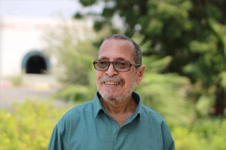 غيثان الكازمي يُعزّي في وفاة المربي التربوي القدير الأستاذ صالح حسين الكيلة