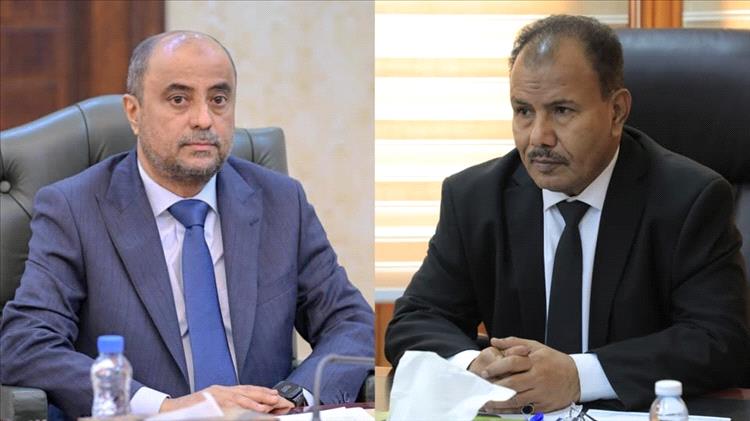 رئيس الوزراء يطلع من وكيل محافظة حضرموت لشؤون الوادي والصحراء على الأوضاع بوادي حضرموت