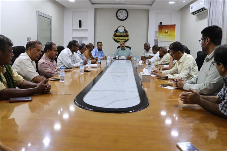 تربية ساحل حضرموت تعقد اجتماعاً تدشن به انطلاق الفصل الدراسي الثاني بمديريات الساحل كافة