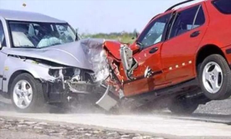 وفاة شخص وإصابة 12 آخرين بحوادث سير
