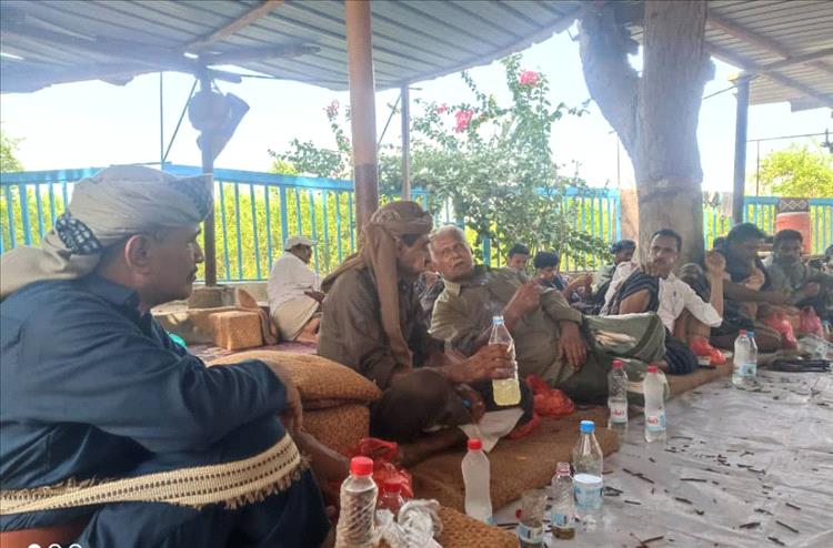 شيوخ قبائل دلتا أبين يعلنون دعم الحوار الجنوبي–الجنوبي برعاية سعودية ويؤكدون رفض السلاح غير الشرعي