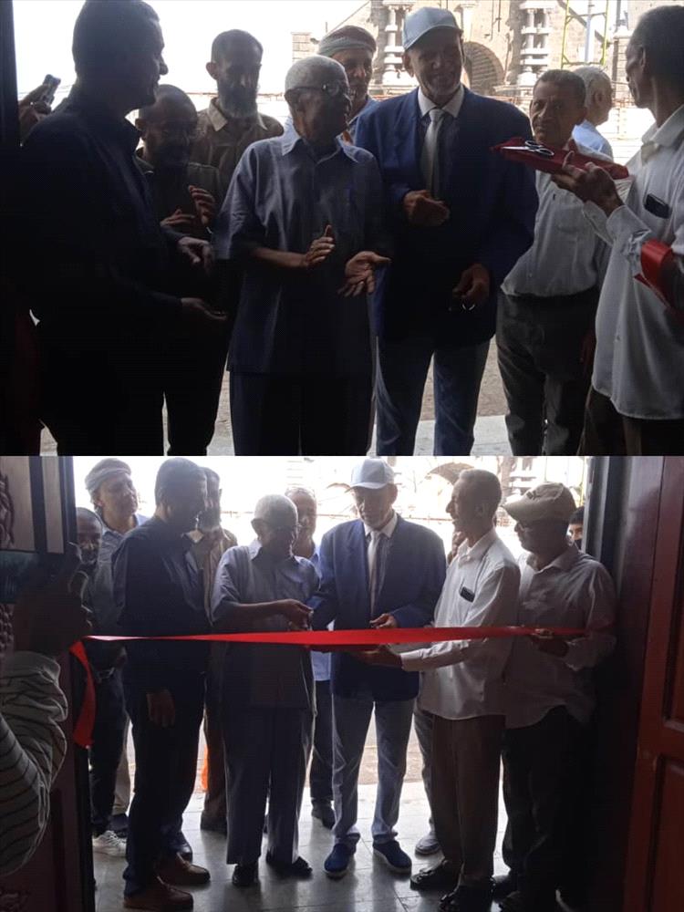 افتتاح المعرض التشكيلي وفن الجرافيك الأول في المرسم الحر بعدن