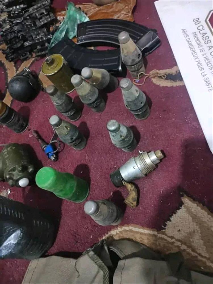 أمن شبوة يحبط مخططًا إرهابيًا ويضبط عبوات ناسفة