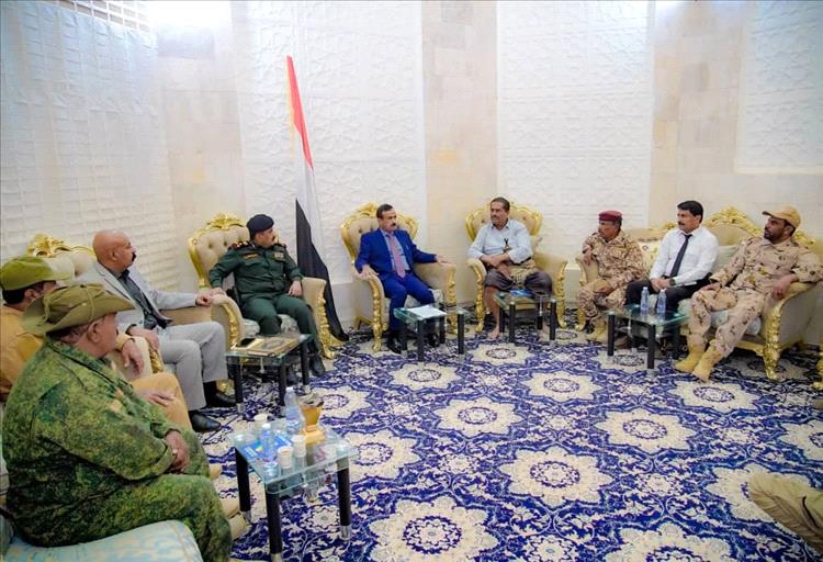 برئاسة المحافظ بن الوزير.. اللجنة الأمنية ترحب ببيان التحالف العربي، وتشدد على ترسيخ الأمن والاستقرار،