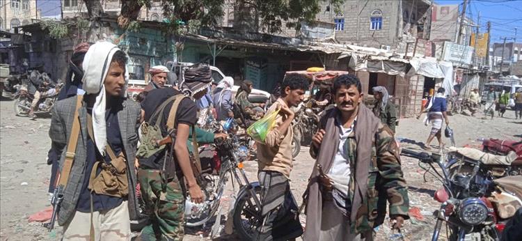 النقيب دحفوش يقود حملة امنية لتنظيم وإصلاح شوارع لودر