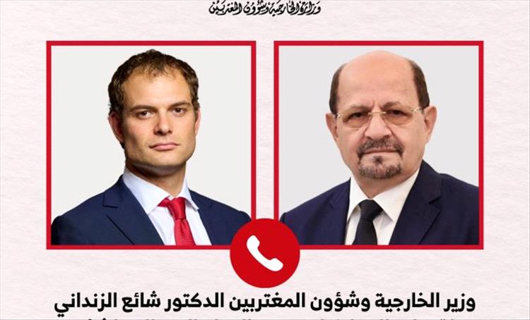 وزير الخارجية يبحث مع وزير الدولة البريطاني مستجدات الأوضاع والتطورات في اليمن
