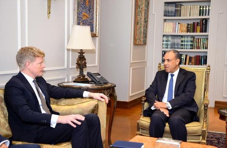 غروندبرغ يبحث مع وزير الخارجية المصري تطورات اليمن ويؤكد أن الحل السياسي الشامل هو السبيل الوحيد للسلام