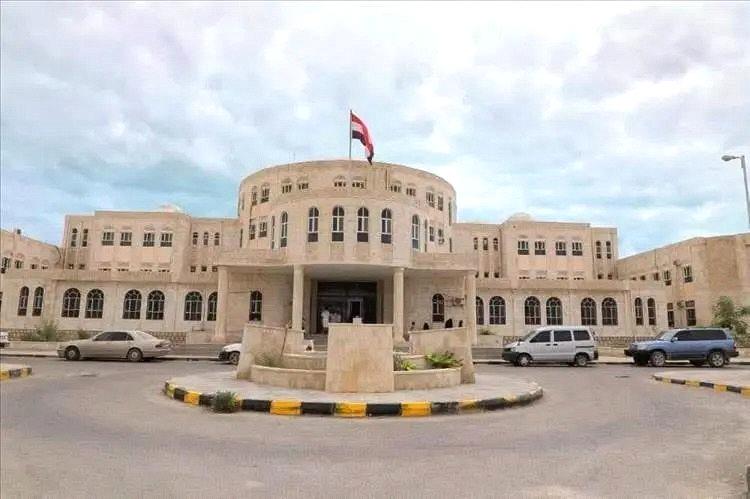 السلطة المحلية بالمهرة تصدر توضيحاً هاماً بخصوص قوات المجلس الانتقالي