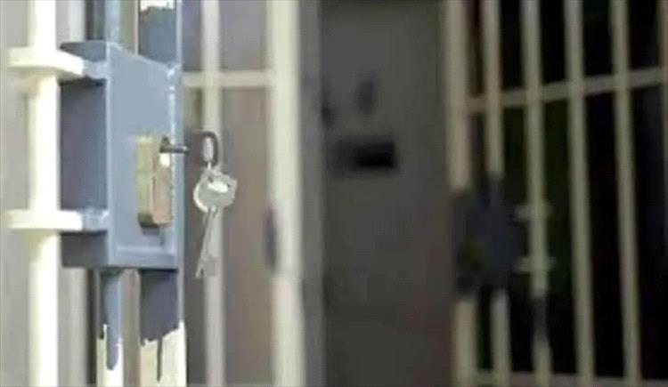 شرطة عدن تضبط 3 متهمين بجريمتي تزوير منفصلتين