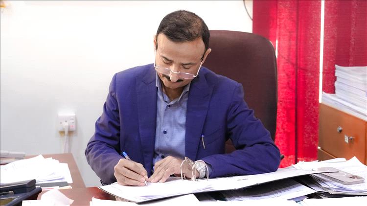 الشيخ عوض باعوضة يحذر من شائعات تسعى لزعزعة استقرار شبوة