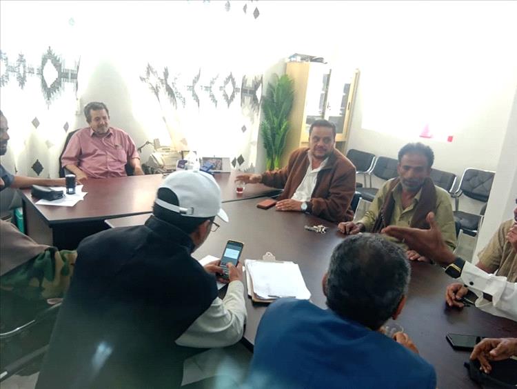 مدير عام مديرية لودر يزور مستشفى لودر العام ويدعو لدعم القطاع الصحي