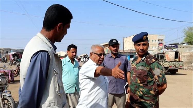 عطية والقاضي يتفقدان سير العمل في مشاريع التأهيل والنظافة بحيس