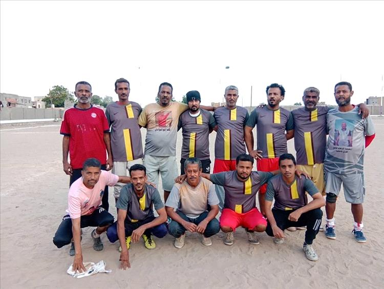 العصلة تقصي المرشح الأبرز للقب وتبلغ المربع الذهبي لبطولة الفقيد مكيش بزنجبار