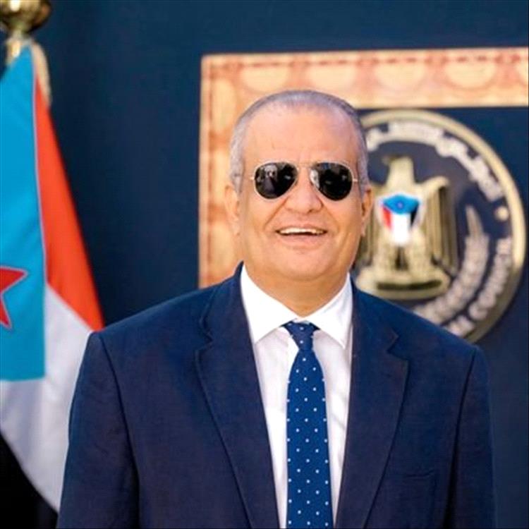 معلقا على الاحداث الاخيرة في عدن لطفي شطارة : الجنوب عاد لأهله