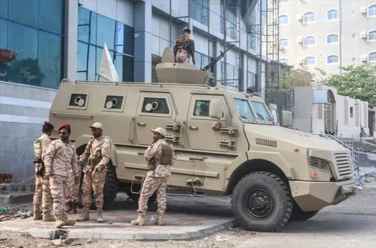 دور  (درع الوطن) و(قوات العمالقة )في تأمين محافظة عدن من النهب والفيد في ظل التحولات السياسية