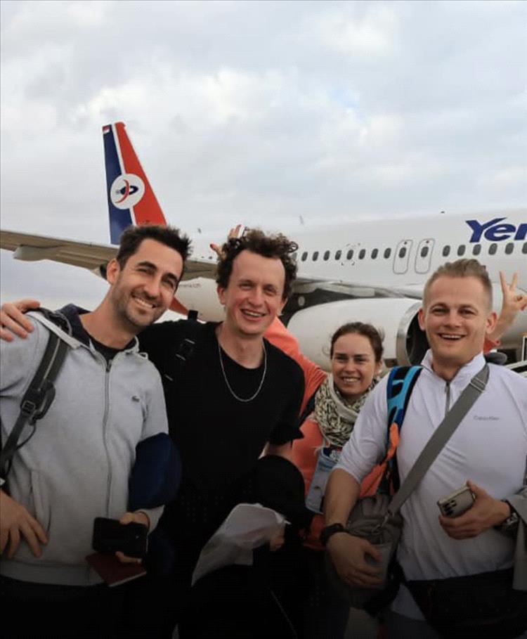 اكتمال وصول السياح العالقين في سقطرى إلى مطار جدة الدولي