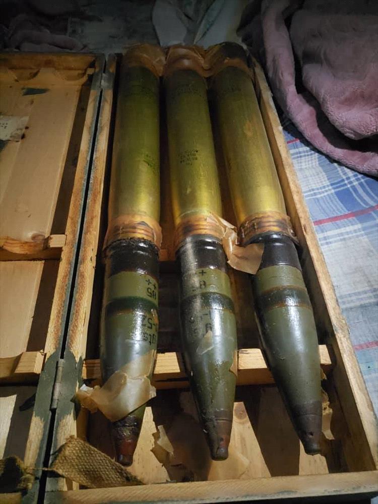 قوات درع الوطن تضبط أسلحة وذخائر بمدخل مدينة الغيضة