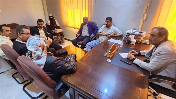 الأمين العام يطلع على مستوى نشاط مكتب الصحة والخدمات الطبية بشبوة